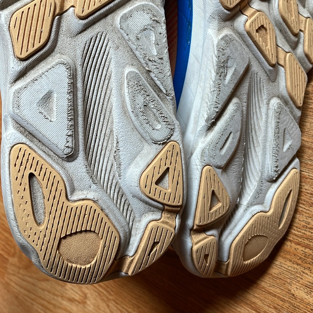 Hoka One One - Picture 6 of 8